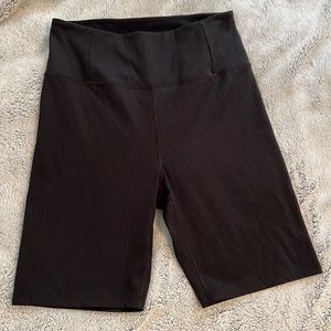 Ribbed bike short